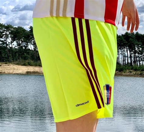 adidas shorts herren neon